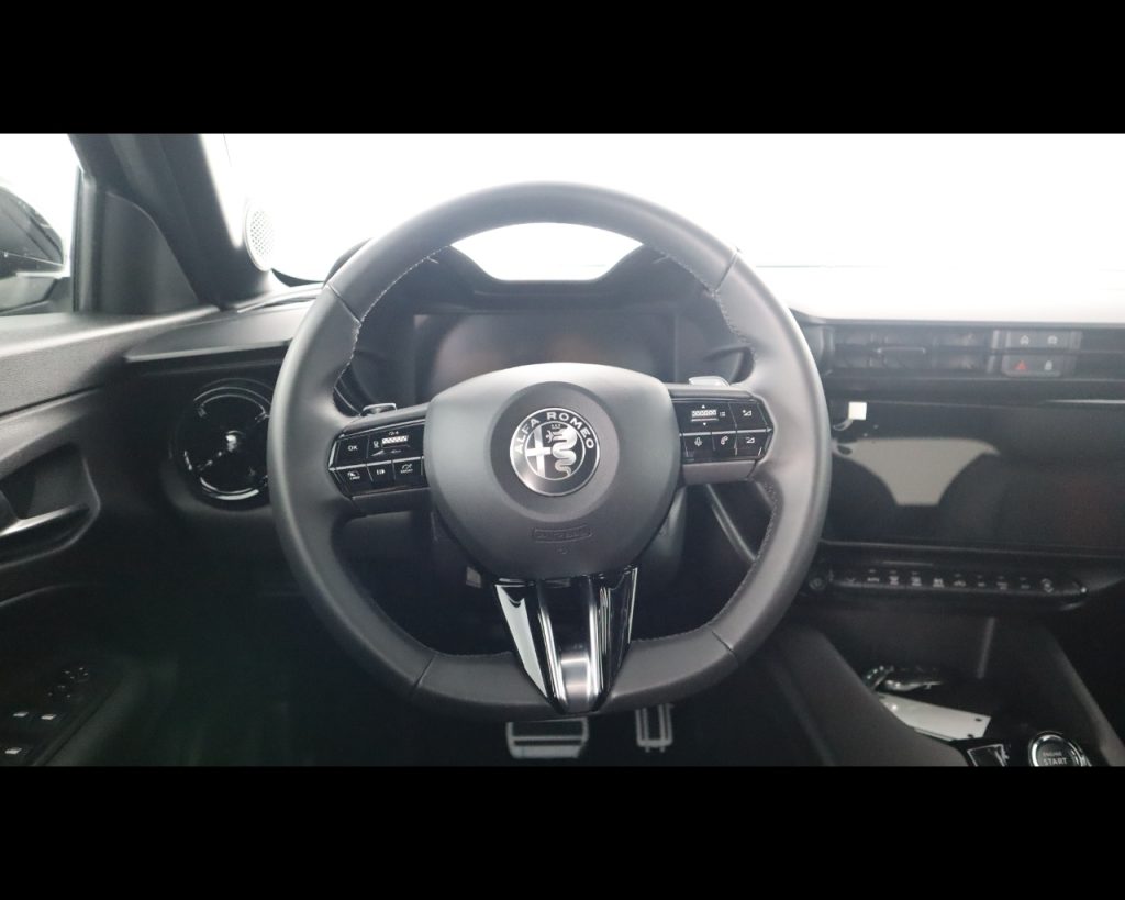 ALFA ROMEO Junior Ibrida Ibrida Speciale1.2 136cv Hybrid Edct6 - 18