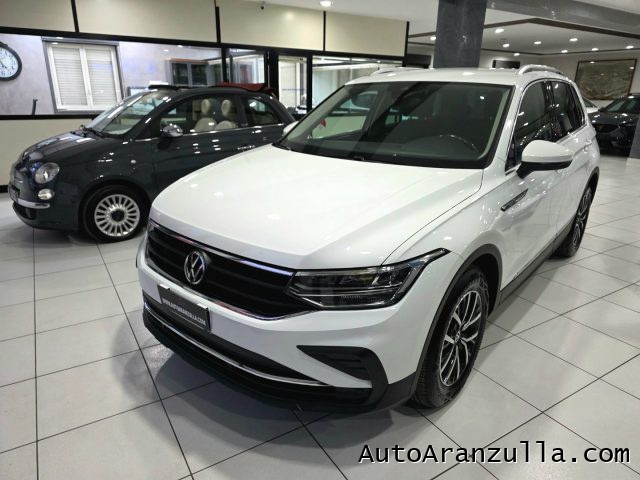 VOLKSWAGEN Tiguan Pure White pastello