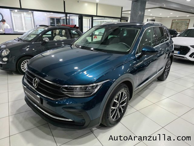 VOLKSWAGEN Tiguan Blu Nightshade metallizzato