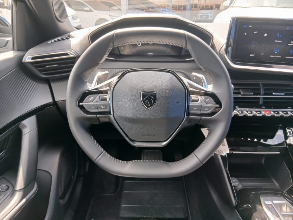 PEUGEOT 2008 Hybrid 145 e-DCS6 Allure+Kit riparazione - 19