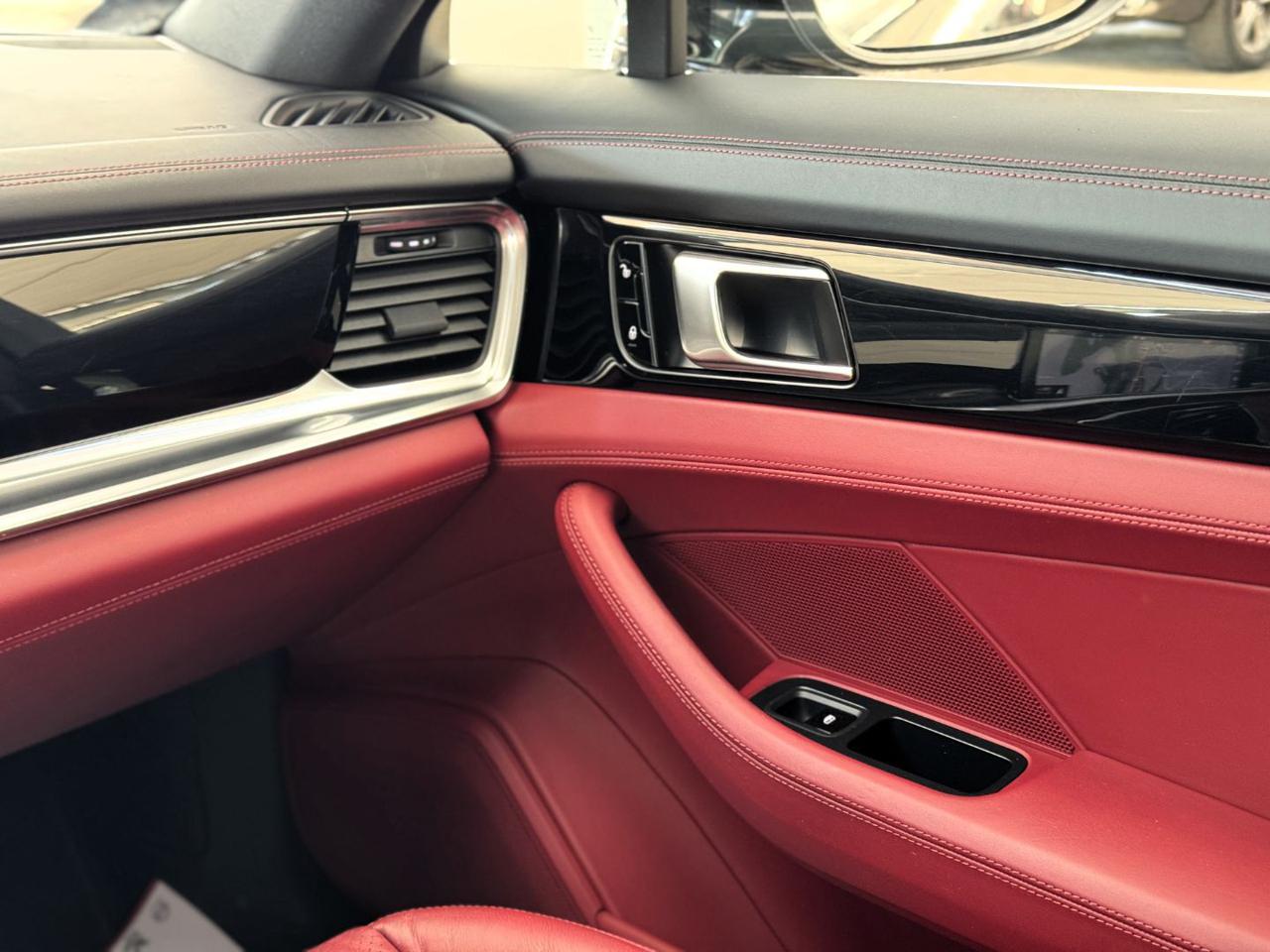 PORSCHE Panamera 3.0i 4 330cv (Tetto/PelleCartier/APP/Navi/Retro) - 25