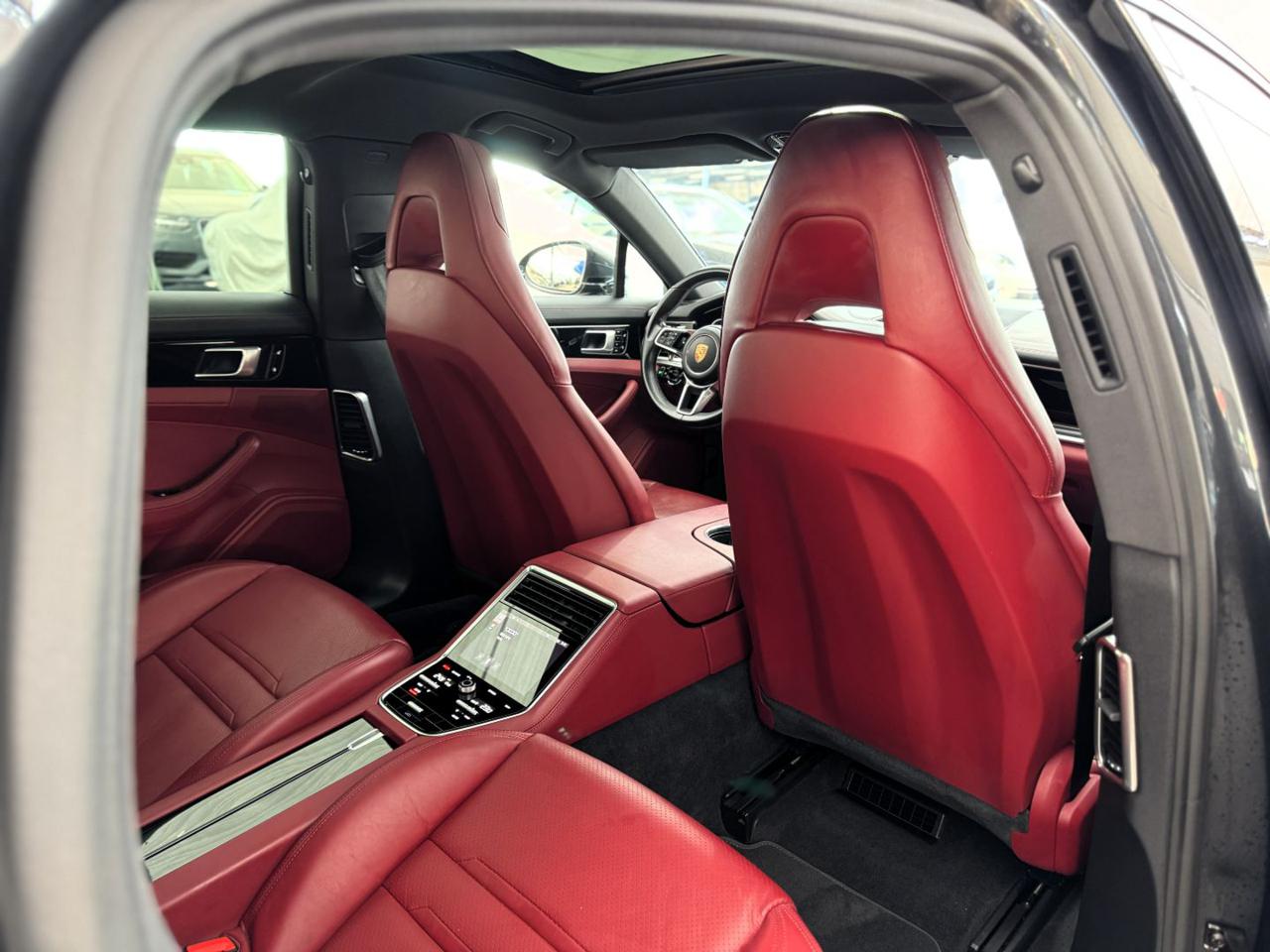 PORSCHE Panamera 3.0i 4 330cv (Tetto/PelleCartier/APP/Navi/Retro) - 31