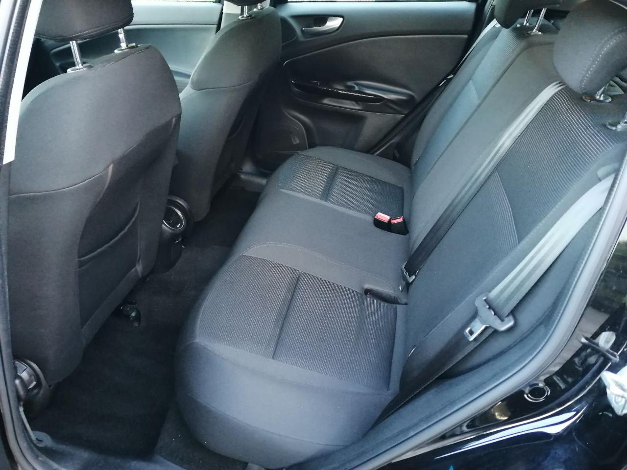 ALFA ROMEO Giulietta 1.6 JTDm-2 105 CV Distinctive - 3