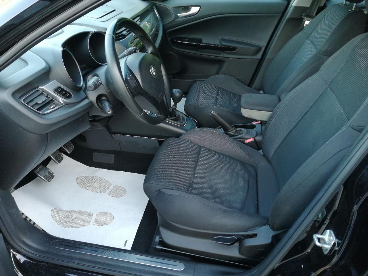 ALFA ROMEO Giulietta 1.6 JTDm-2 105 CV Distinctive - 2