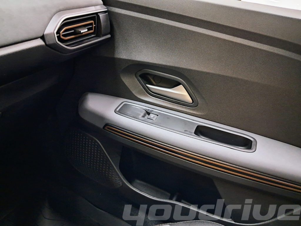 DACIA Sandero / Stepway 1.0 TCe ECO-G Extreme+ KM0 - 15