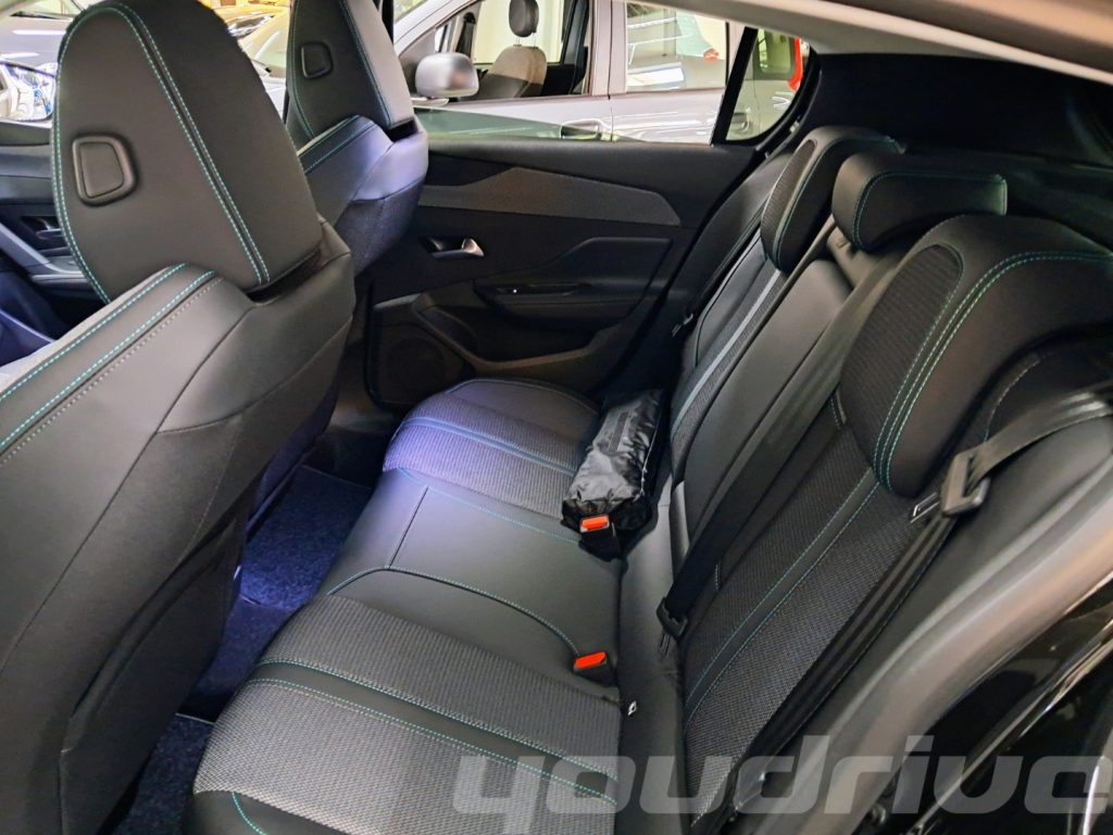 PEUGEOT 308 / PureTech Turbo 130 S&S EAT8 Allure KM0 - 9