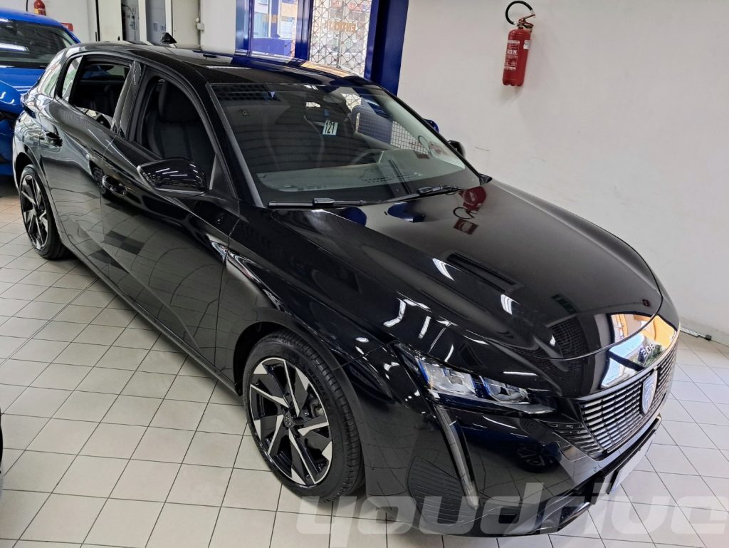 PEUGEOT 308 / PureTech Turbo 130 S&S EAT8 Allure KM0 - 17