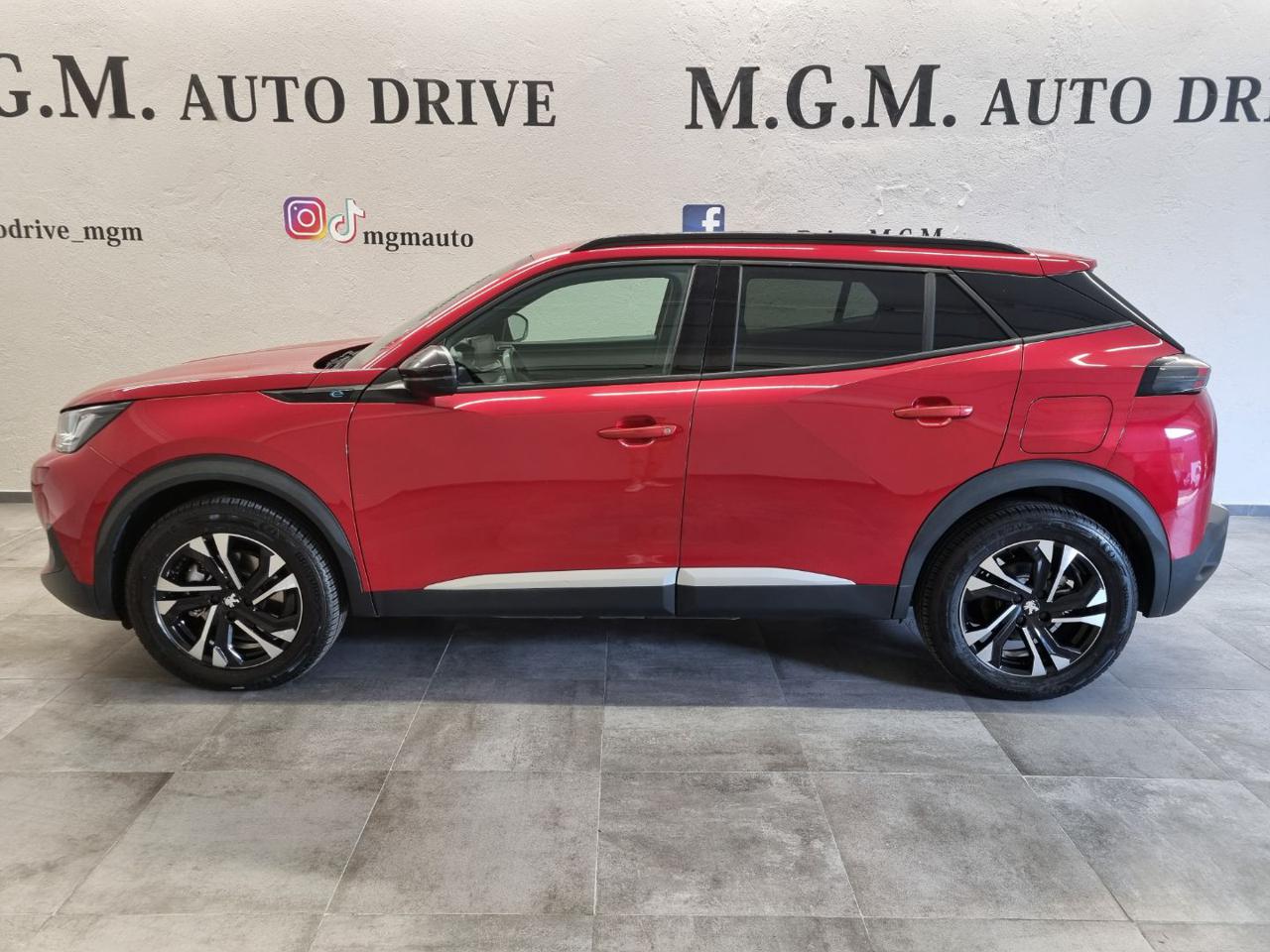 PEUGEOT 2008 motore elettrico 136 CV Allure - 2