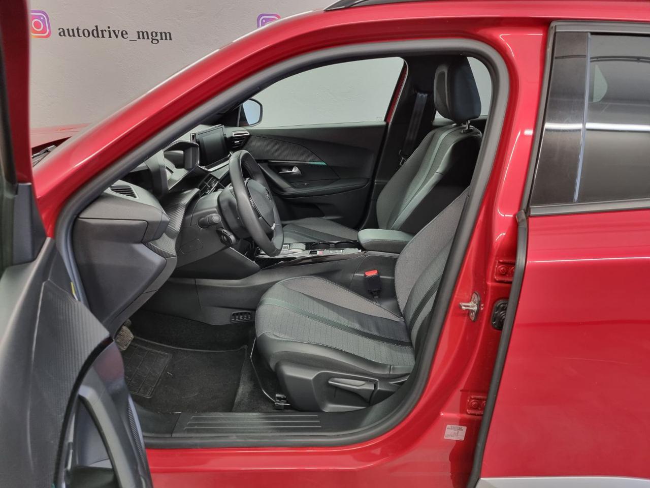 PEUGEOT 2008 motore elettrico 136 CV Allure - 8