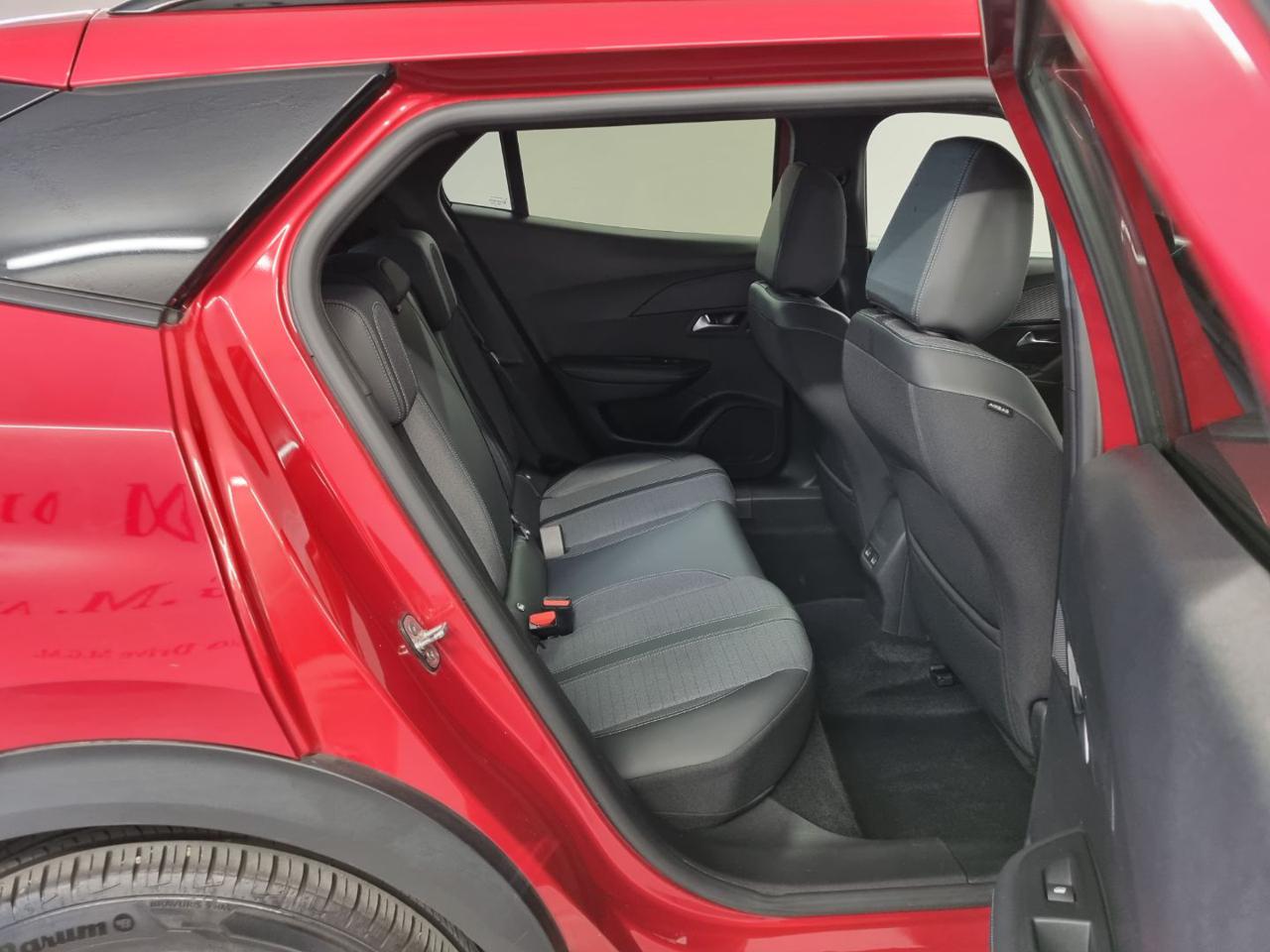 PEUGEOT 2008 motore elettrico 136 CV Allure - 29