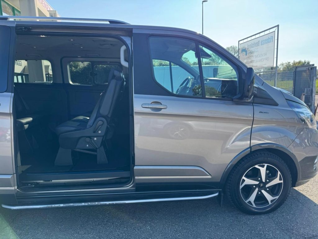 FORD Tourneo Custom 320 2.0 EcoBlue 185CV aut. PC Active - 3