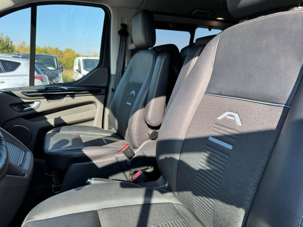 FORD Tourneo Custom 320 2.0 EcoBlue 185CV aut. PC Active - 10