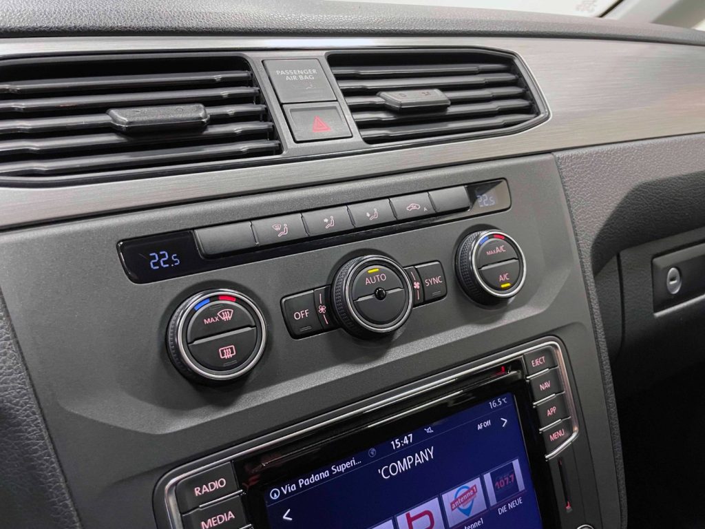 VOLKSWAGEN Caddy 2.0 TDI 122 CV 4MOTION TRENDLINE - IVA DEDUCIBILE - 21