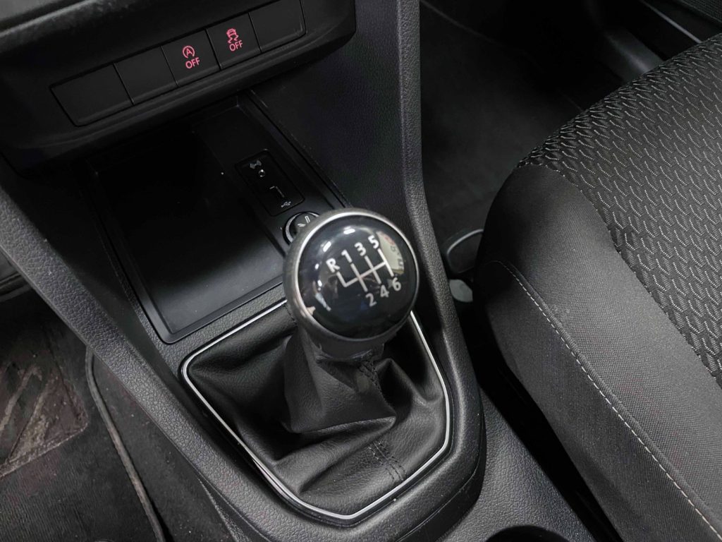 VOLKSWAGEN Caddy 2.0 TDI 122 CV 4MOTION TRENDLINE - IVA DEDUCIBILE - 25