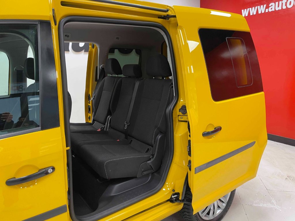 VOLKSWAGEN Caddy 2.0 TDI 122 CV 4MOTION TRENDLINE - IVA DEDUCIBILE - 28