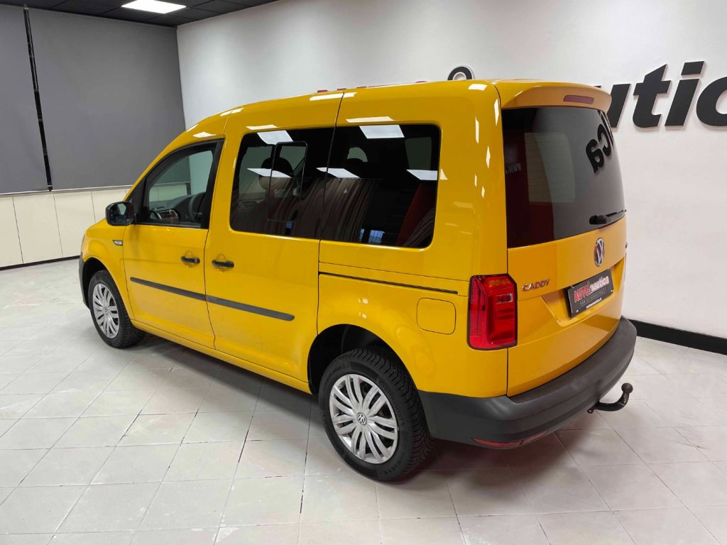 VOLKSWAGEN Caddy 2.0 TDI 122 CV 4MOTION TRENDLINE - IVA DEDUCIBILE - 36