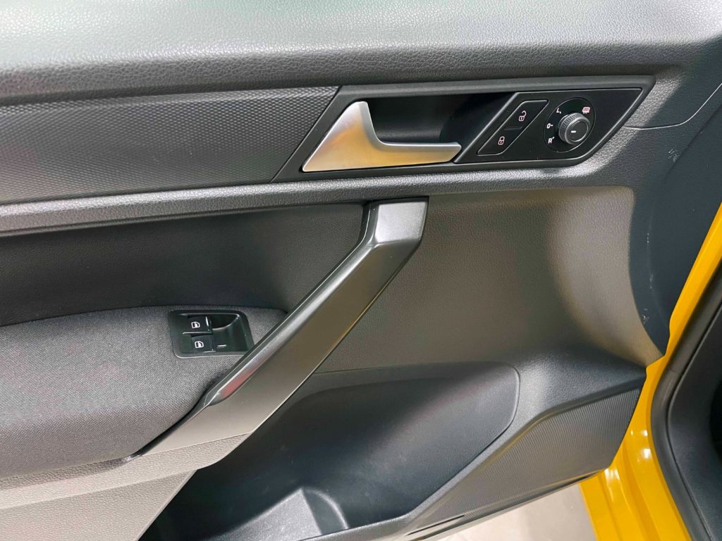 VOLKSWAGEN Caddy 2.0 TDI 122 CV 4MOTION TRENDLINE - IVA DEDUCIBILE - 40