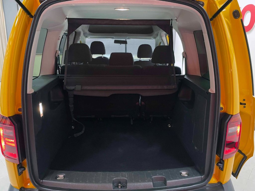 VOLKSWAGEN Caddy 2.0 TDI 102 CV TRENDLINE - IVA DEDUCIBILE - 25