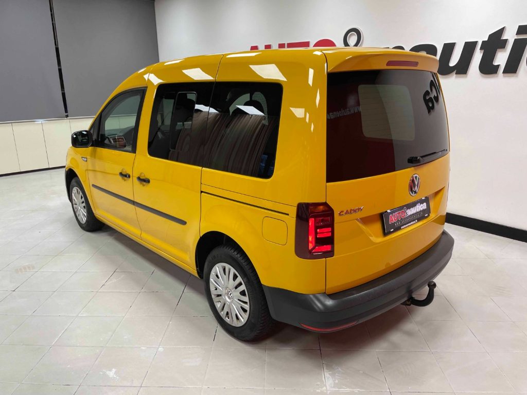 VOLKSWAGEN Caddy 2.0 TDI 102 CV TRENDLINE - IVA DEDUCIBILE - 32