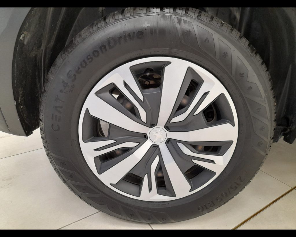 PEUGEOT 2008 II 2020 -  1.2 puretech Active s&s 100cv - 15