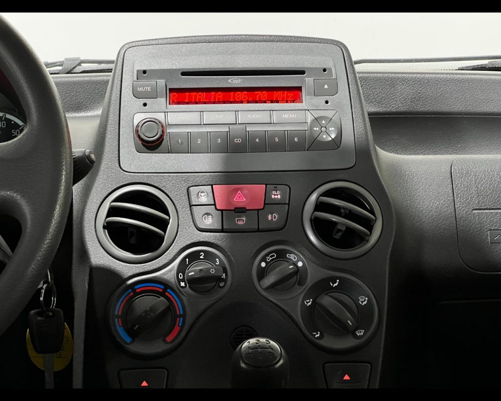 FIAT Panda II 2003 -  1.3 mjt 16v Climbing 4x4 75cv - 11