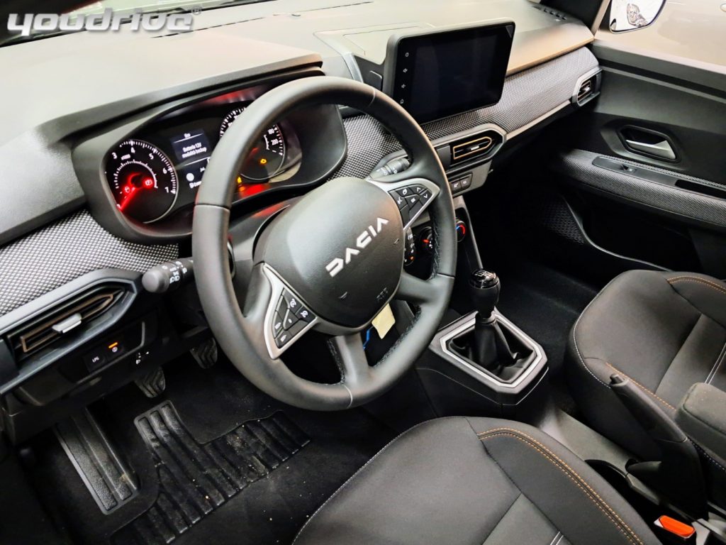 DACIA Sandero / Stepway 1.0 TCe ECO-G Expression KM0 - 15