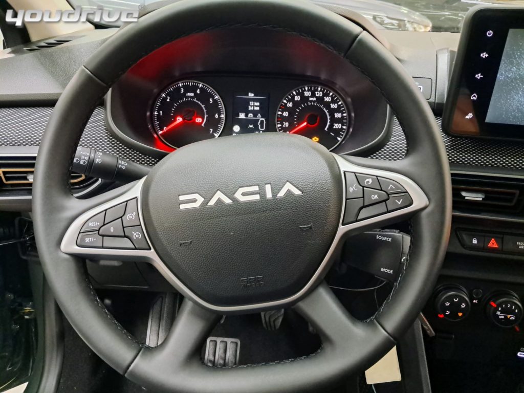 DACIA Sandero / Stepway 1.0 TCe ECO-G Expression KM0 - 10