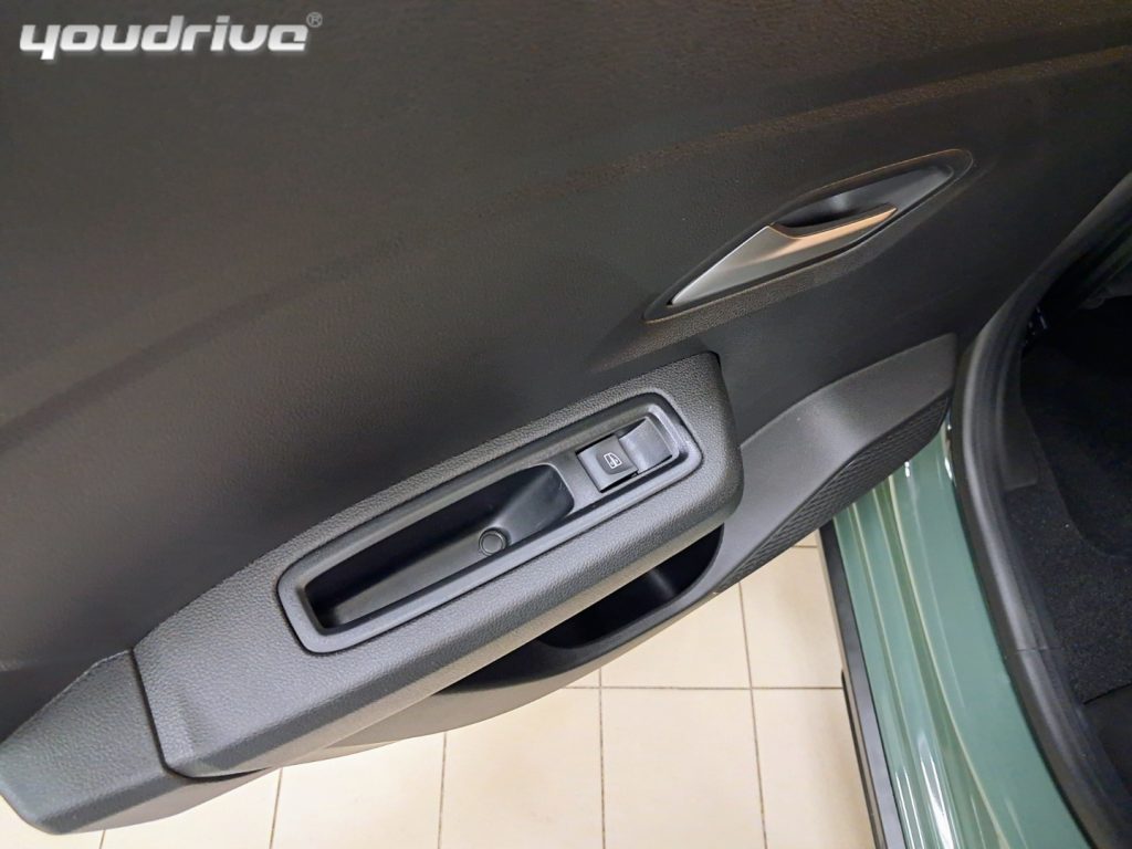 DACIA Sandero / Stepway 1.0 TCe ECO-G Expression KM0 - 17