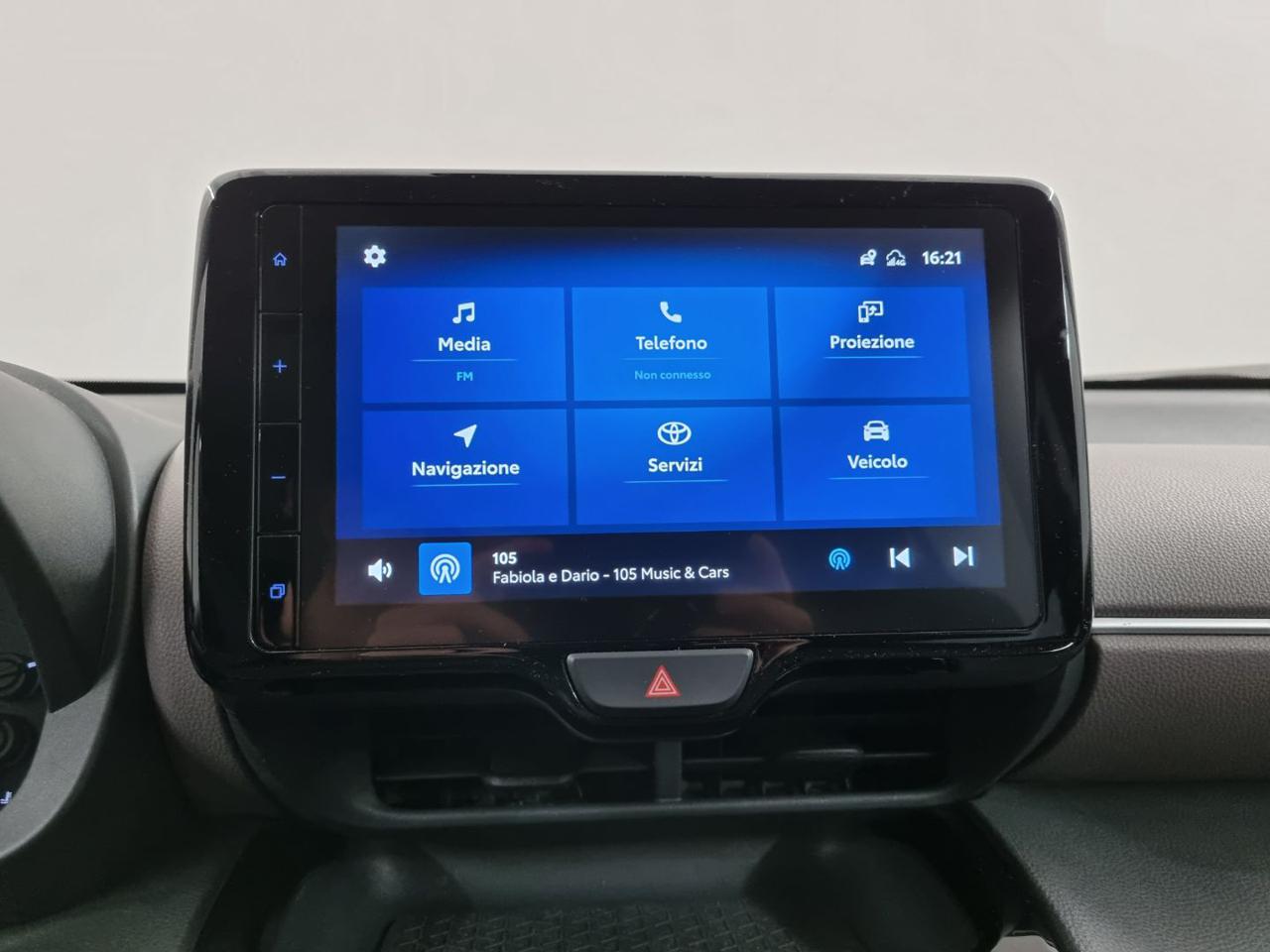 TOYOTA Yaris Cross 1.5 Hybrid 5p. E-CVT Lounge - 44