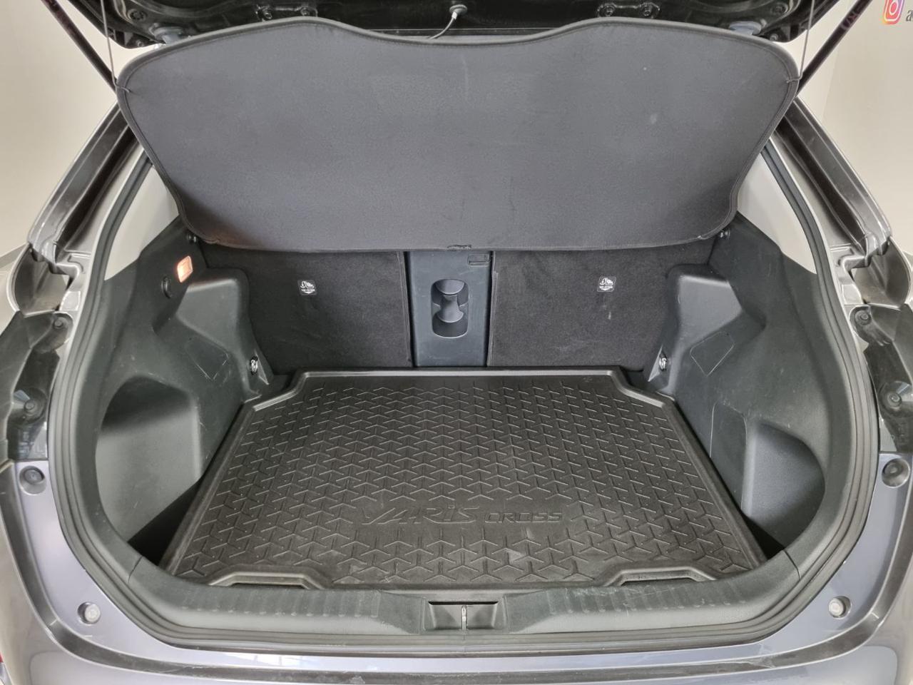 TOYOTA Yaris Cross 1.5 Hybrid 5p. E-CVT Lounge - 16