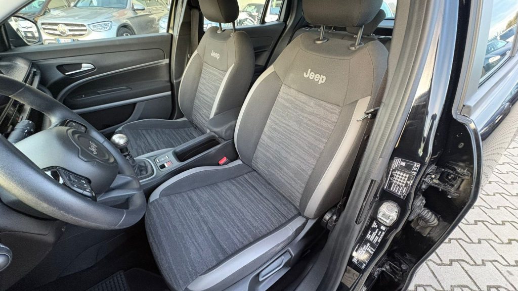 JEEP Avenger 1.2 Turbo 100 CV Longitude - 8