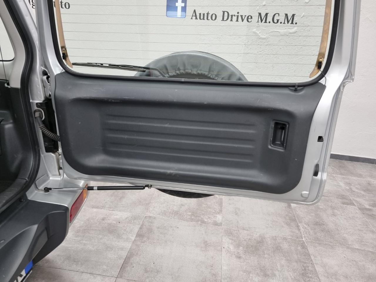 SUZUKI Jimny 1.3 4WD Evolution - 20