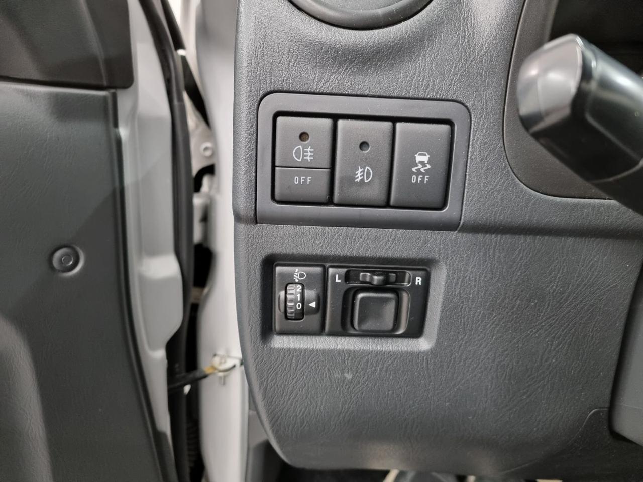 SUZUKI Jimny 1.3 4WD Evolution - 16