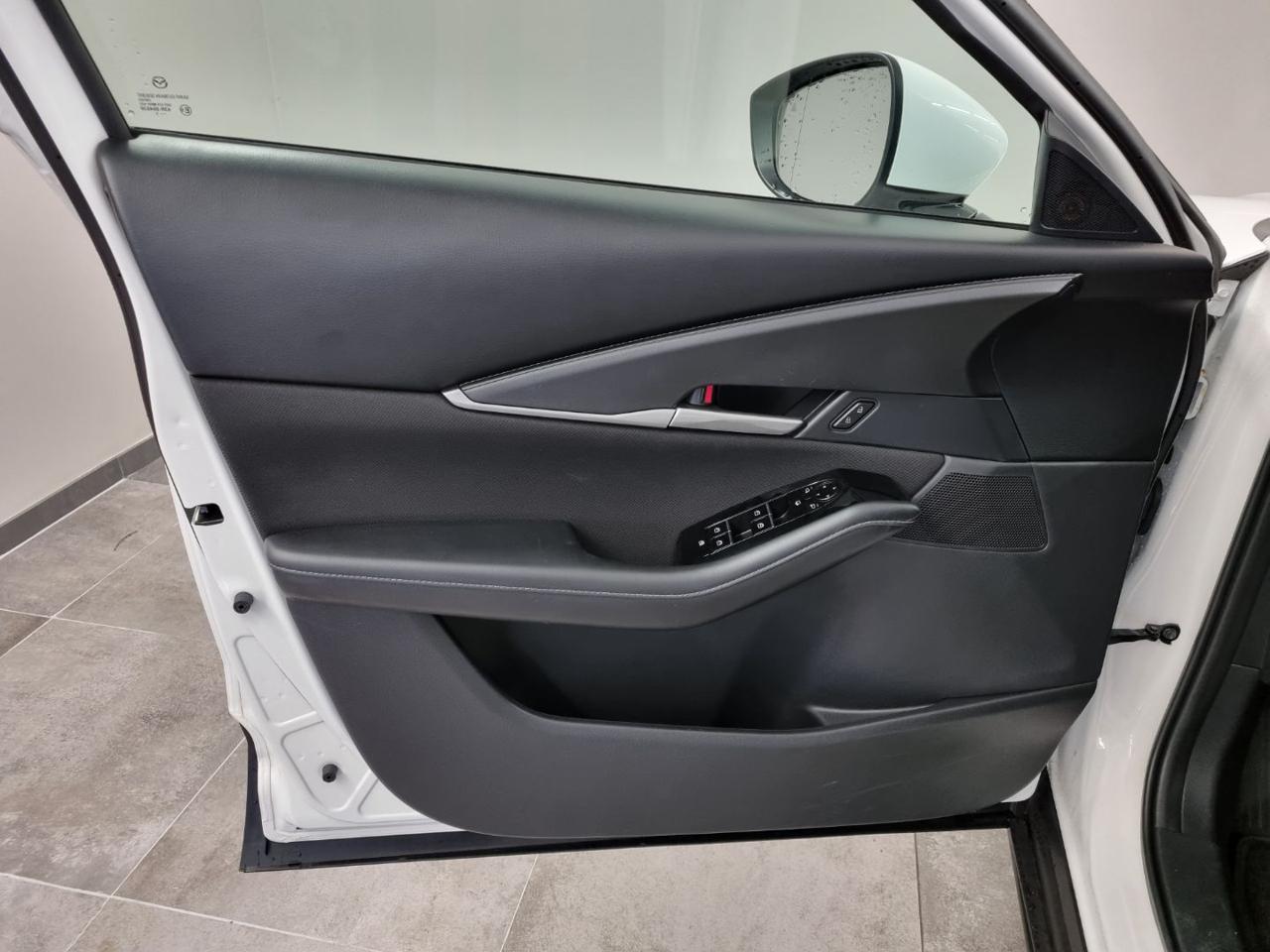 MAZDA CX-30 2.0L e-Skyactiv-G M Hybrid 2WD Evolve - 22