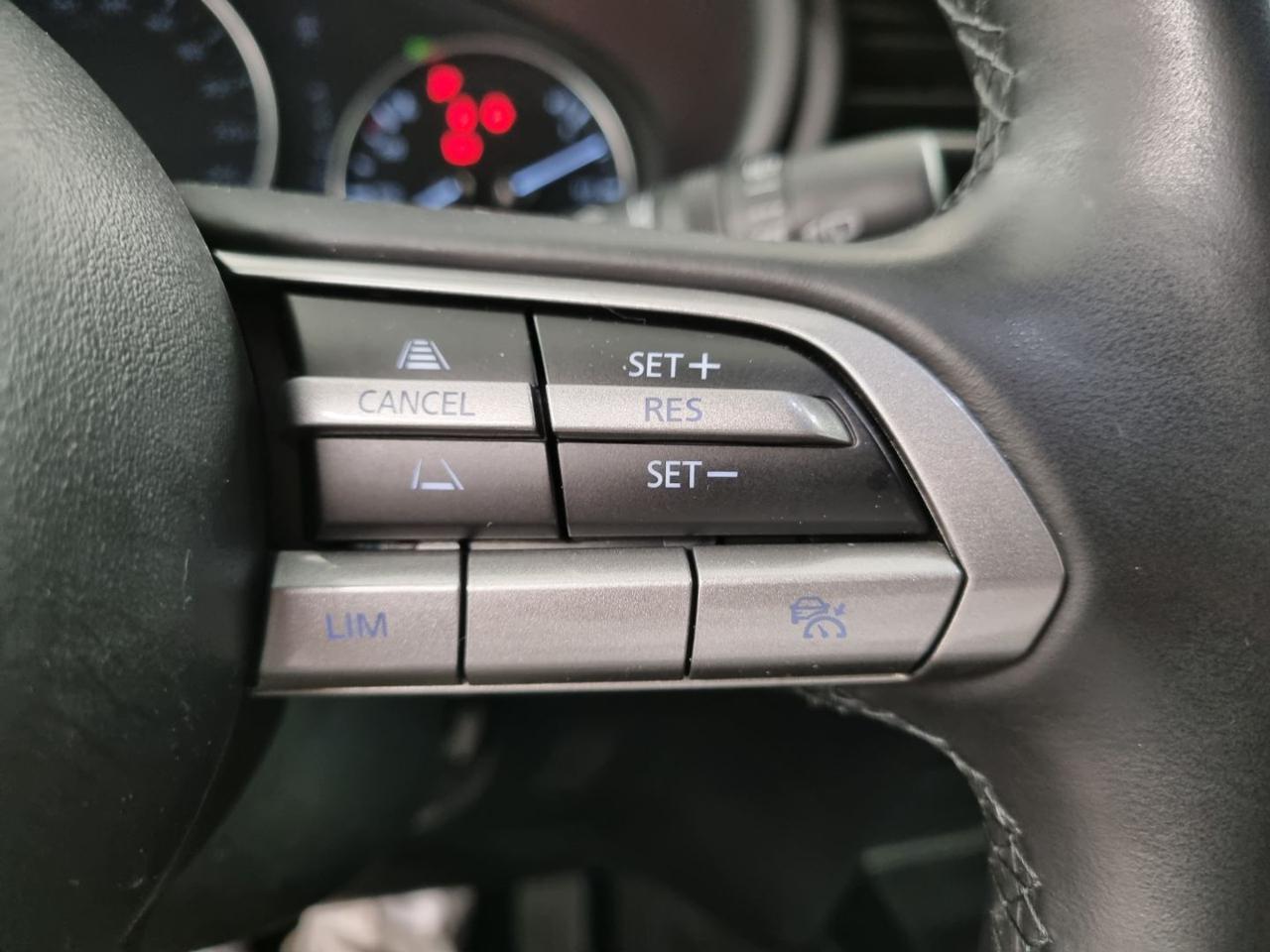 MAZDA CX-30 2.0L e-Skyactiv-G M Hybrid 2WD Evolve - 18