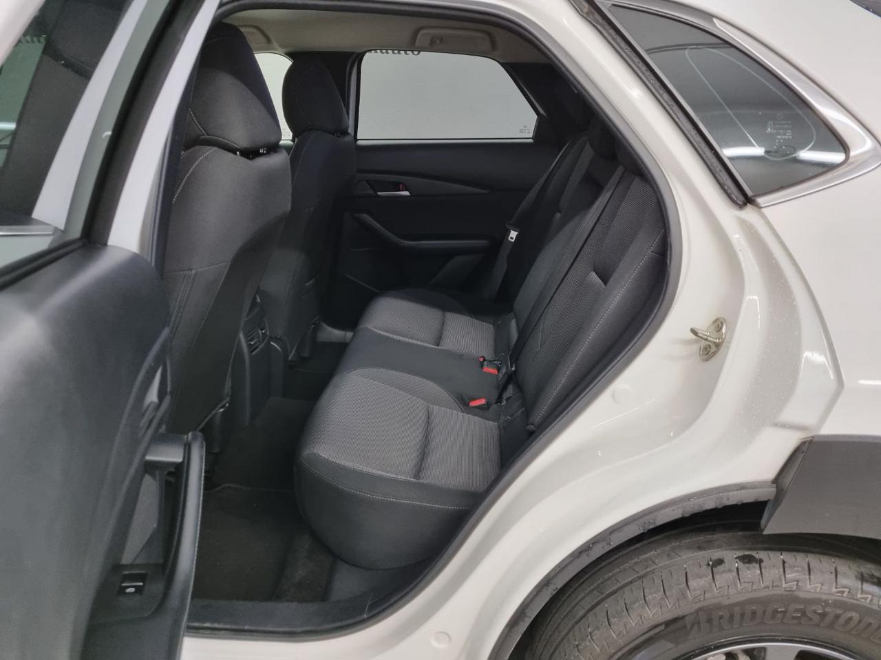 MAZDA CX-30 2.0L e-Skyactiv-G M Hybrid 2WD Evolve - 10