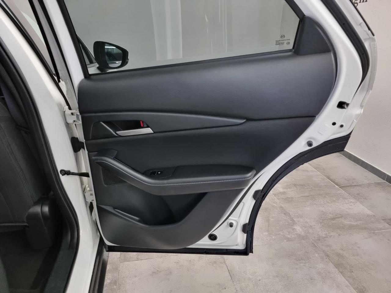 MAZDA CX-30 2.0L e-Skyactiv-G M Hybrid 2WD Evolve - 25