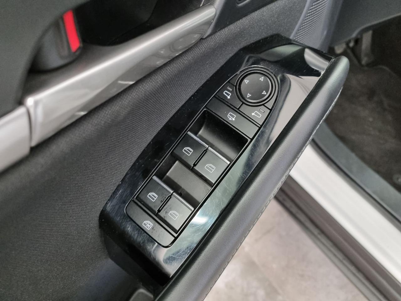 MAZDA CX-30 2.0L e-Skyactiv-G M Hybrid 2WD Evolve - 28