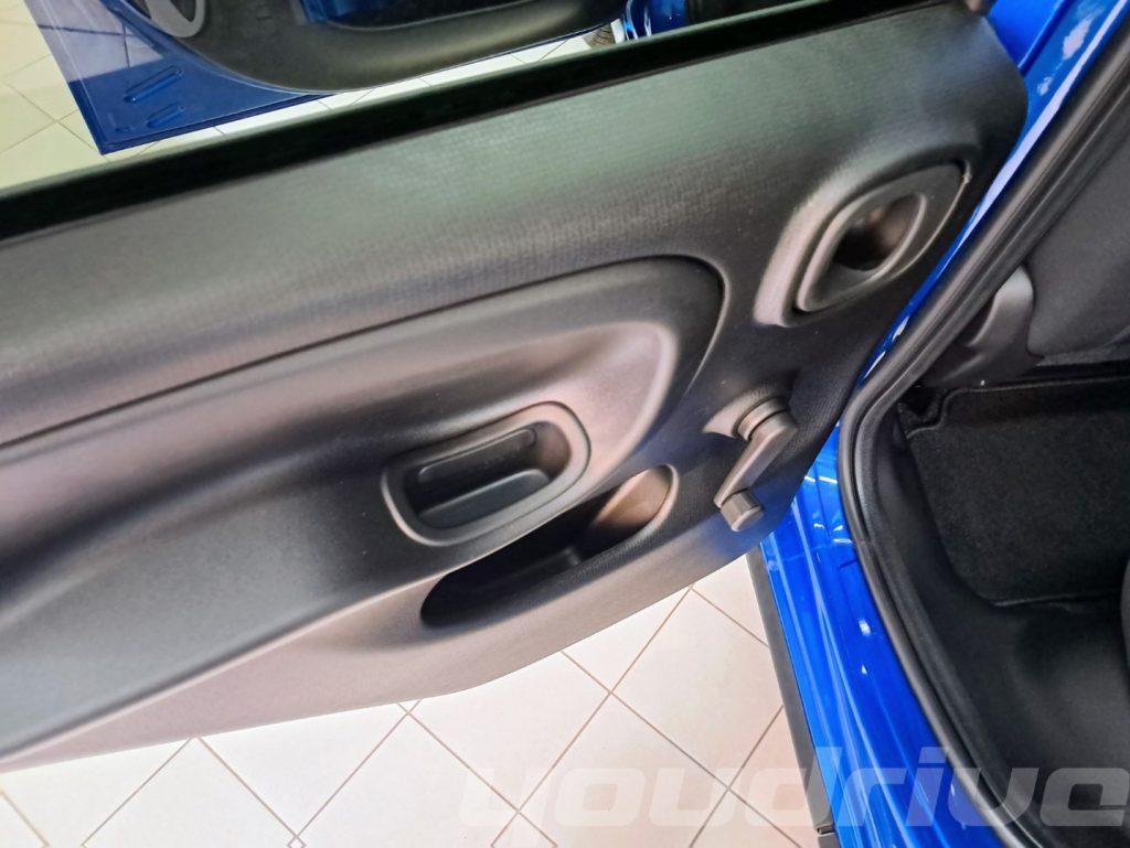 FIAT New Panda / 1.0 FireFly S&S Hybrid Pandina KM0 - 19