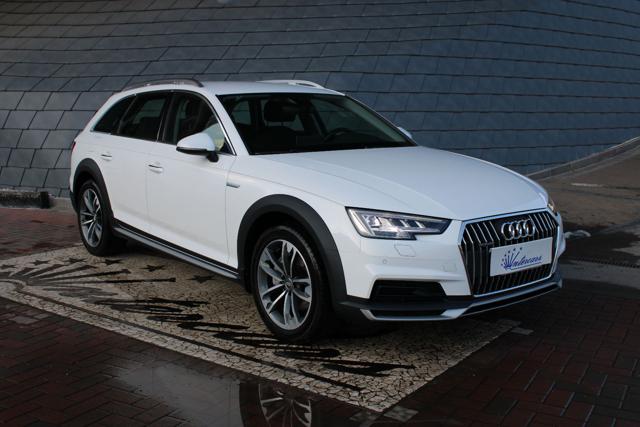 AUDI A4 allroad Bianco pastello
