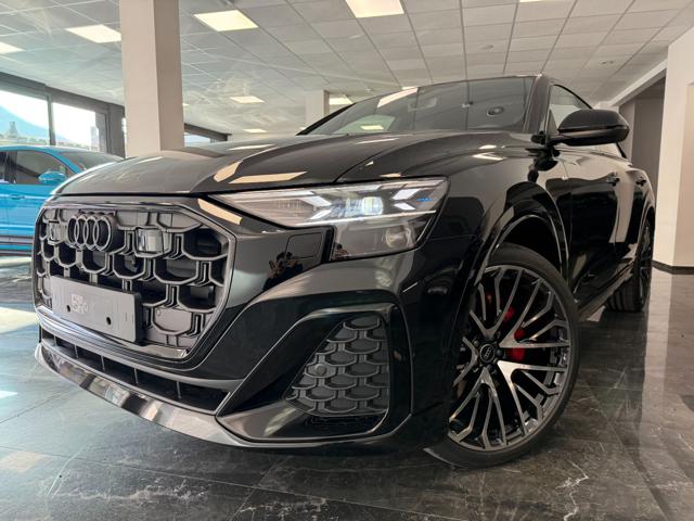 AUDI Q8 Nero metallizzato