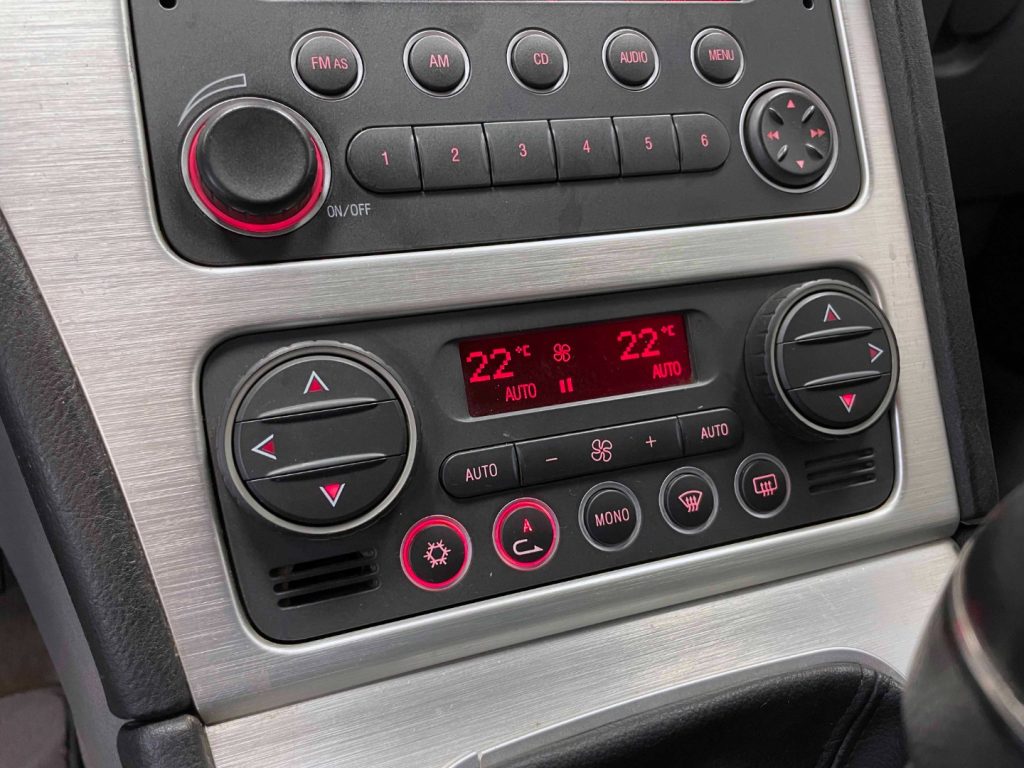 ALFA ROMEO Spider 2.2 JTS 185CV - IVA DEDUCIBILE - 26