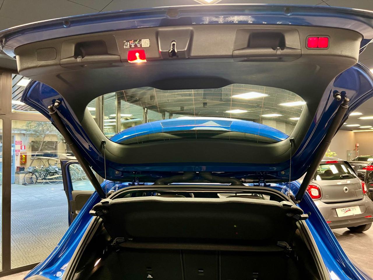 MERCEDES-BENZ GLA 250 e hybrid EQ AMG Line Premium PLUS - 15