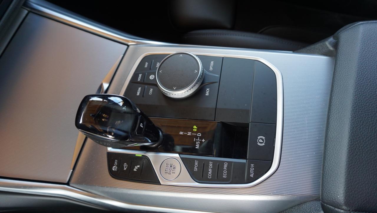 BMW 320 d 48V xDrive Touring Msport - 30