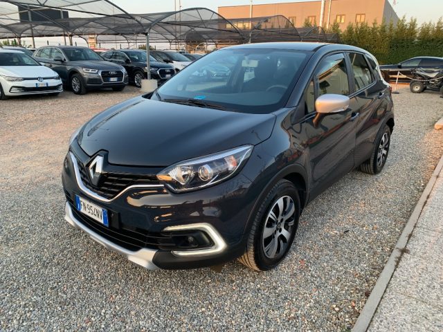 RENAULT Captur Grigio scuro metallizzato