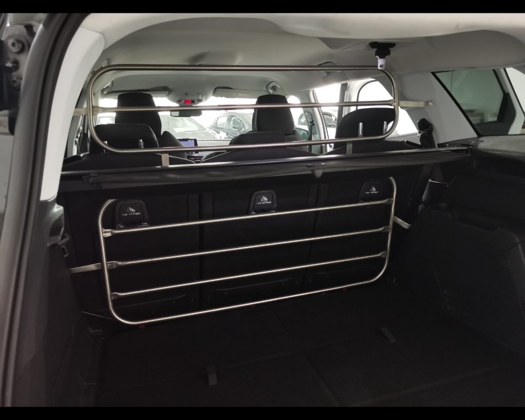 PEUGEOT 5008 BlueHDi 120 S&S EAT6 Business - 23