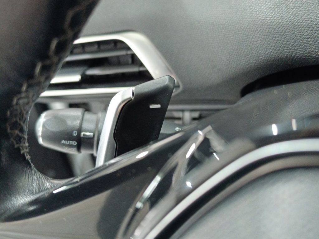 PEUGEOT 5008 1.6 BlueHDi 120 S&S EAT6 7 posti Business - 19