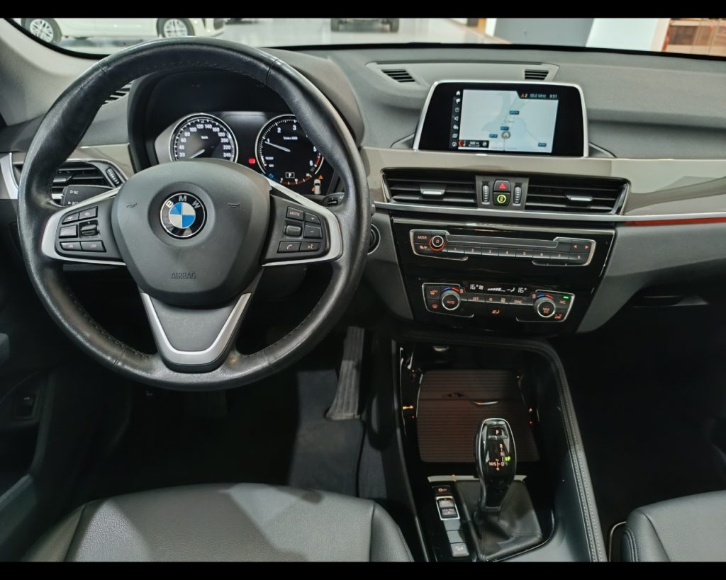 BMW X1 xDrive20d 190cv Aut. xLine - 8