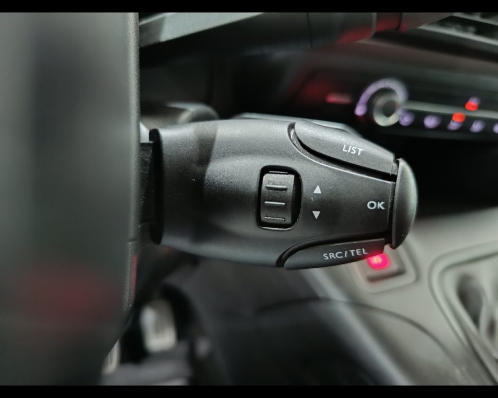 PEUGEOT Rifter Mix BlueHDi 100 S&S PC Active Standard - 17