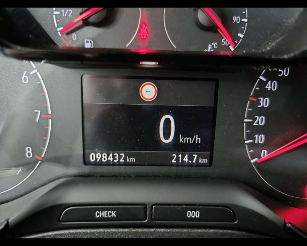 OPEL Grandland X 1.5 diesel Ecotec Start&Stop Advance - 9